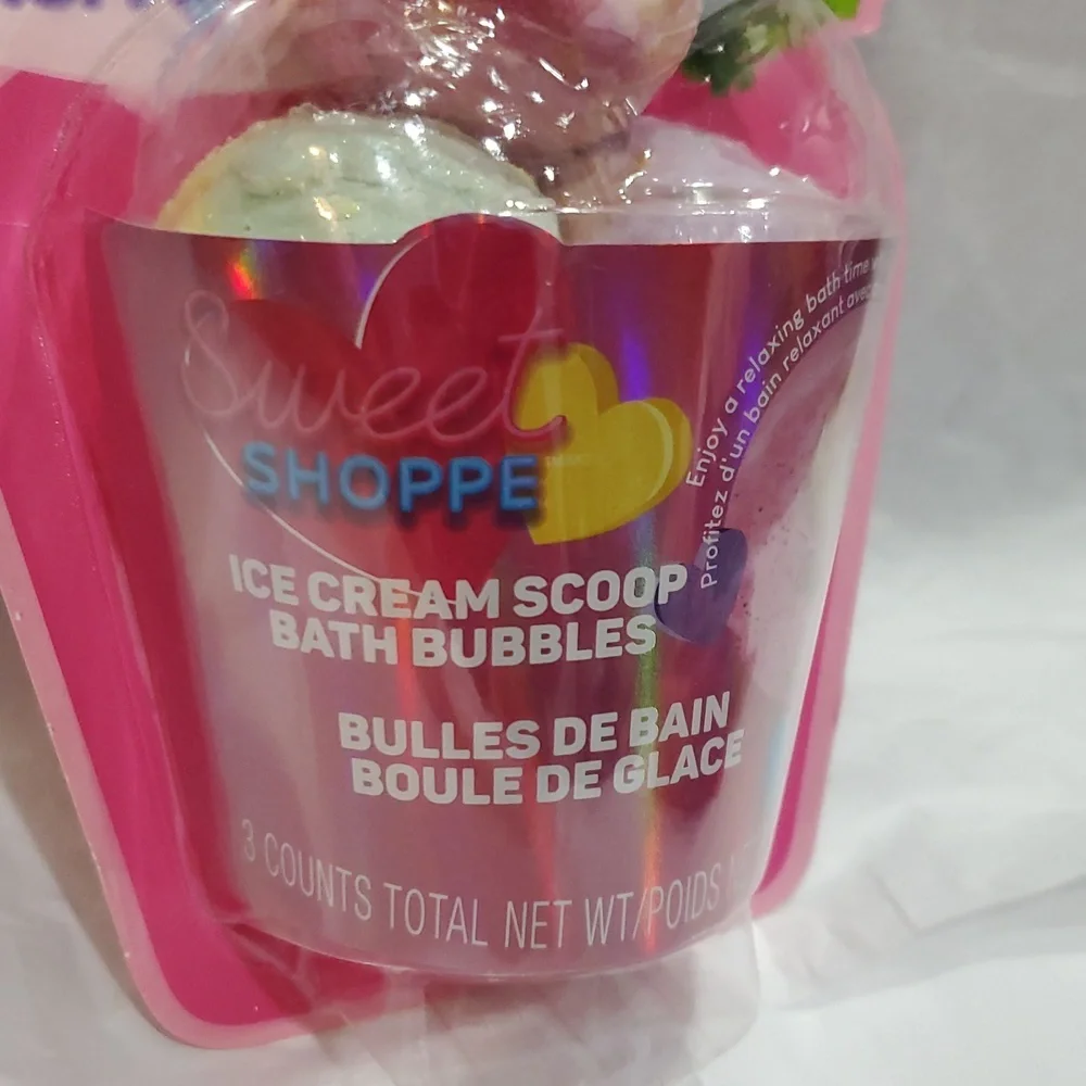 Sweet shoppe ice cream scoop shaped bath‎ bubbles new